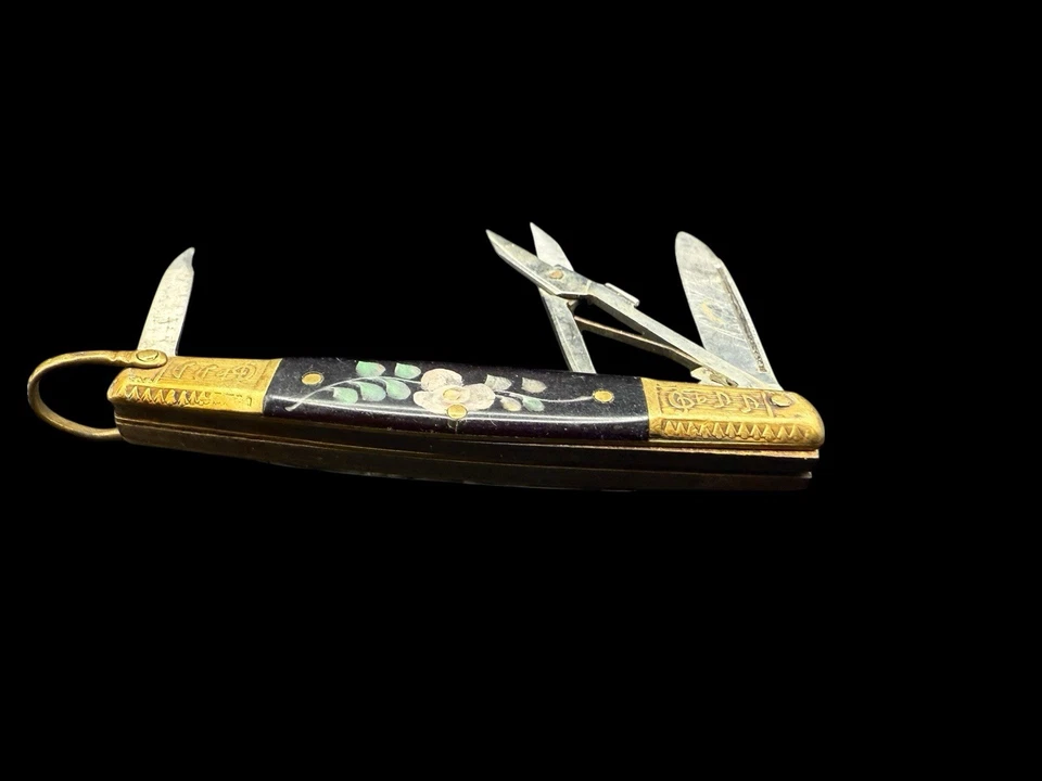 🔥 Navaja de Bolsillo Miniatura Vintage - Diseño de Notas Florales y Musicales Resina Rosa Foto 3 de 4