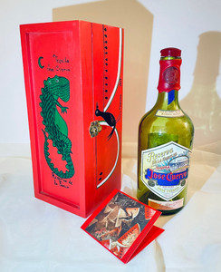 Jose Cuervo 1999 LEONARDO GUTIERREZ Reserva De La Familia Art Box & Empty Bottle