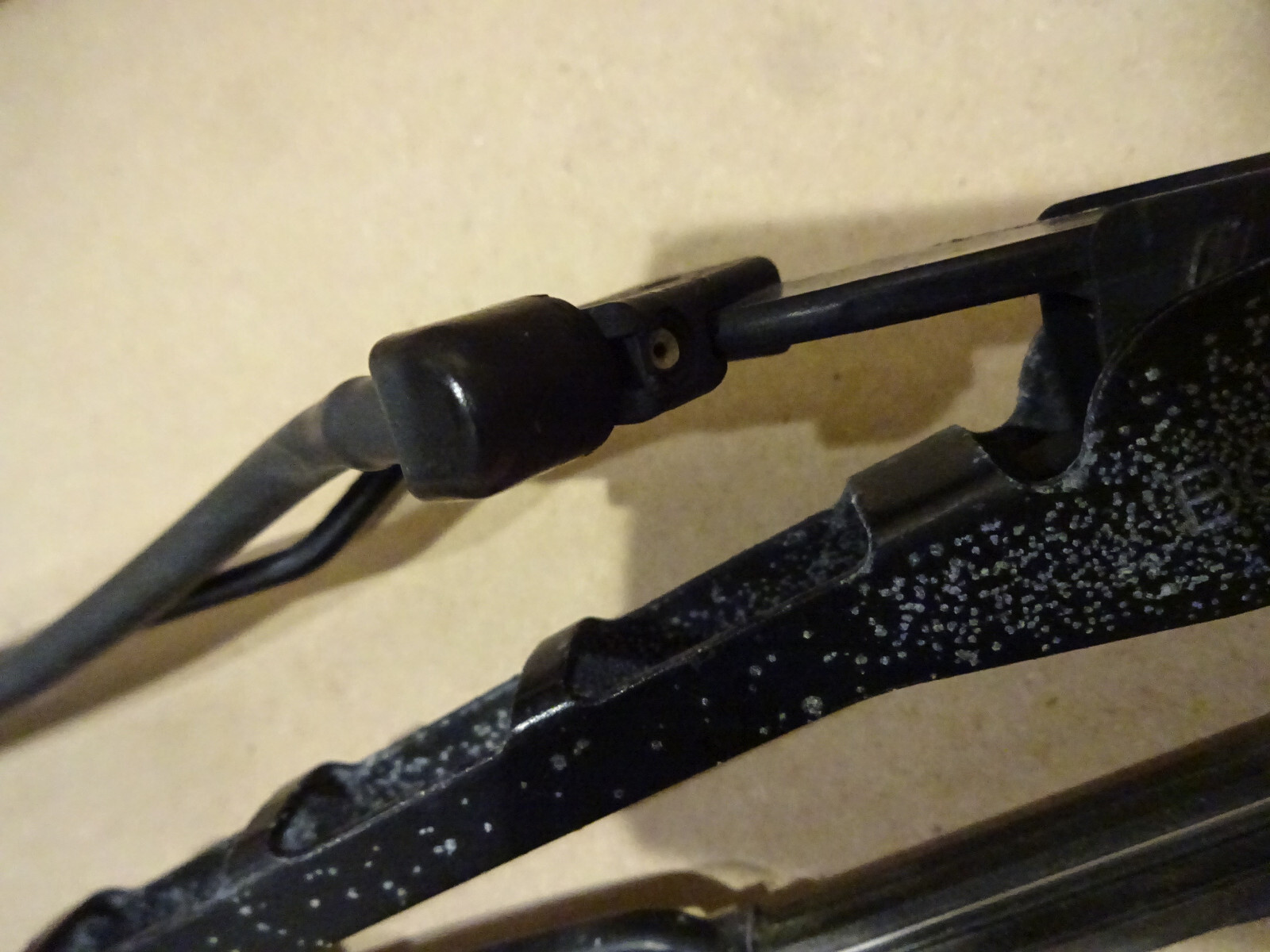 Ferrari 355  Passenger / RH Windshield Wiper Arm  (USED) -  P/N 64610200
