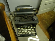 LC SMITH & BROS.  Manual TYPEWRITER  ANTIQUE No. 6 for Display-broken spacebar thumbnail