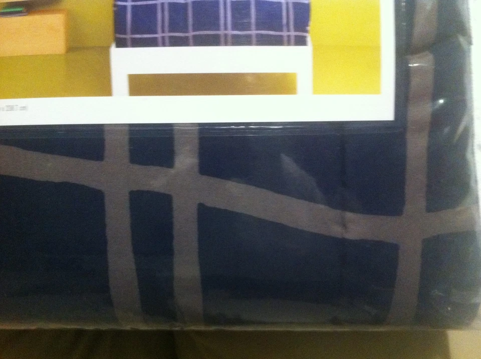 New TWIN XL - RE Room Essentials Reversible Comforter - Image 3 of 3