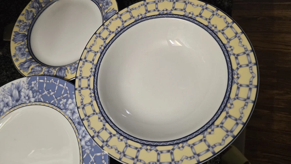  Platos Coventry Porcelana Fina Palacio Jardín Azul Amarillo 3 Piezas Foto 2 de 4