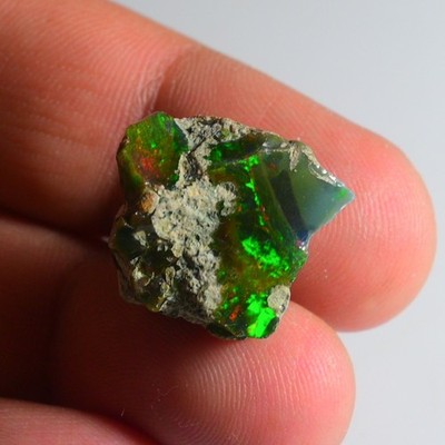 Glatter schwarzer Opal grob 14,65 cts, äthiopischer Welo Opal Roh Edelstein f...