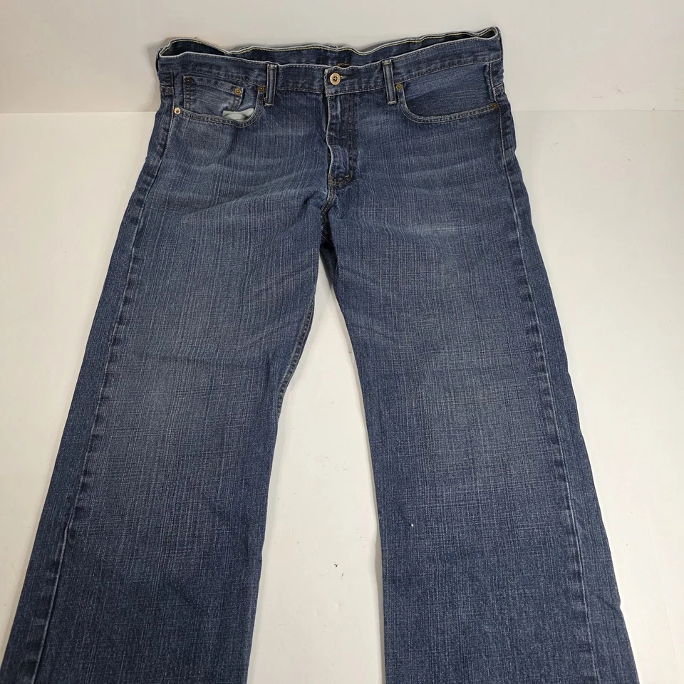 Levi's 569 Jeans Men's 38x32 Blue Denim Loose Straight Dark Wash - Image 2 of 4