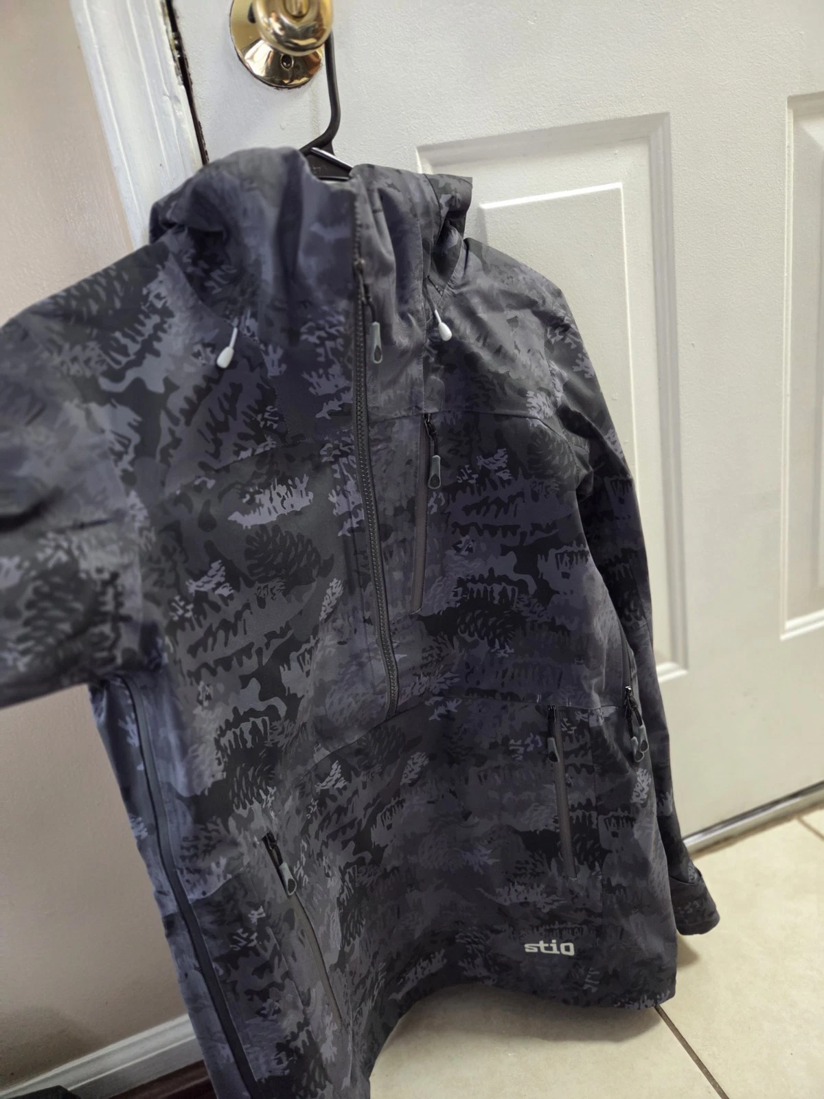 NWT Stio Environ XT Anorak Jacket Ski Women XS Waterproof Snow Board Gray Camo
Opens in a new window