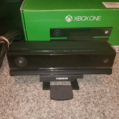 Microsoft XBOX One Kinect Sensor V2 Black Model 1520 w Tomsenn Stand