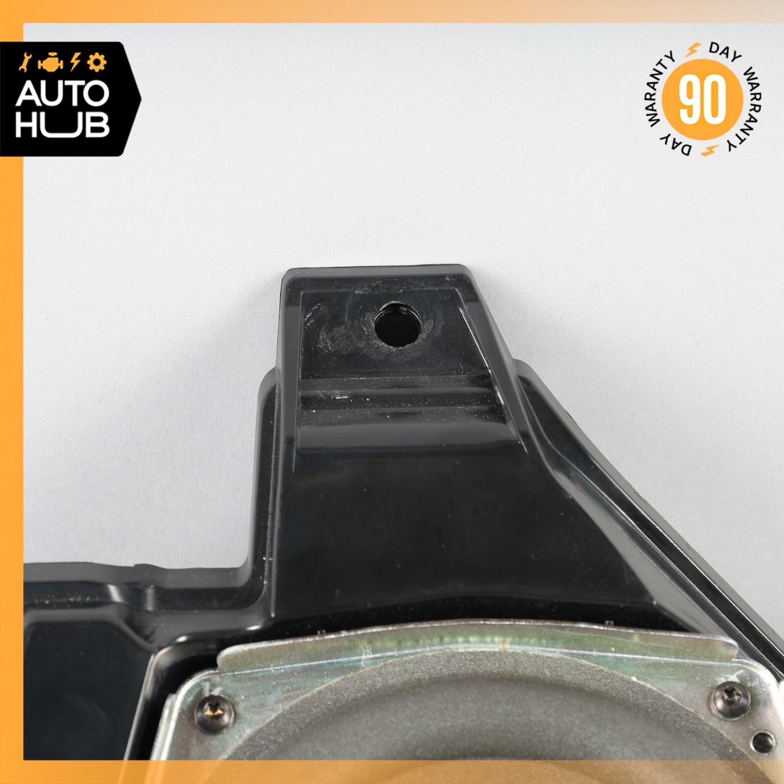 03-19 Maserati GranTurismo Front Bose Subwoofer Sub Woofer Sound Speaker OEM 76k