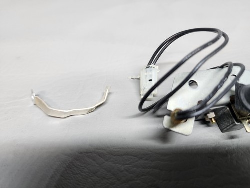 Genuine Technics SL-1400MK2 Turntable Replacement Parts Out - Assembly 1 - Picture 3 of 6
