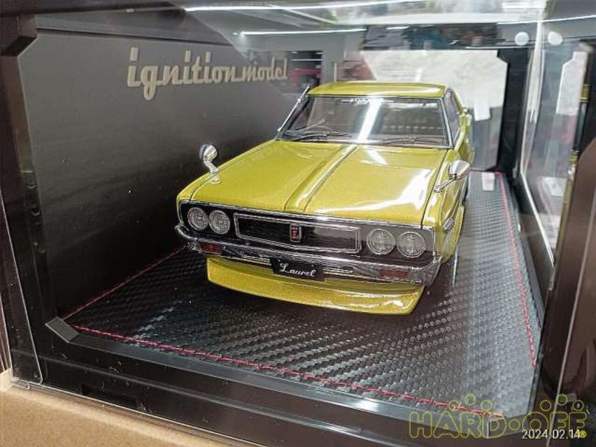 イグニッションモデル 1/18 日産 ローレル 2000SGX　IG3464 ignition model 1/18 IG3464 Nissan Laurel 2000SGX C130 Green