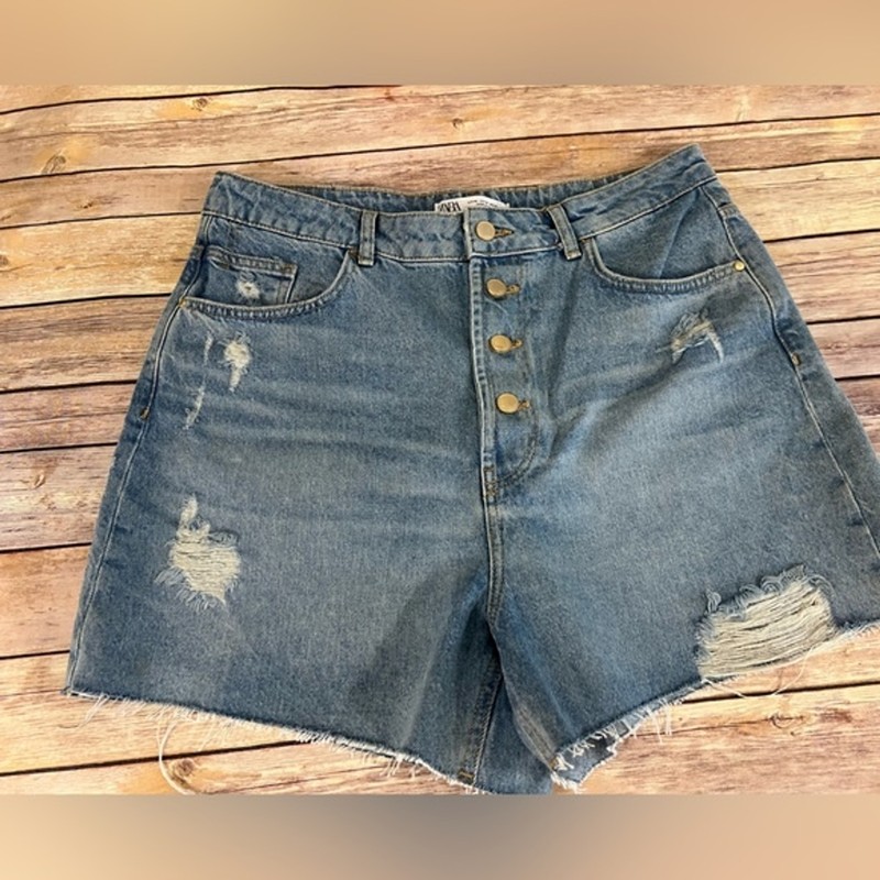 Zara women’s High Waist Distressed Jean Shorts