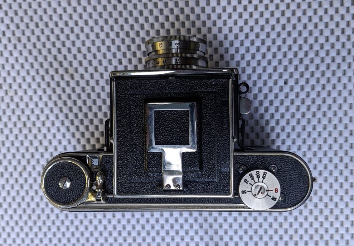 希少Korelle Enoldar-Anastigmat 1:4.5 f=7.5 Kochmann Korelle 6x6 (1933) - mike eckman dot com