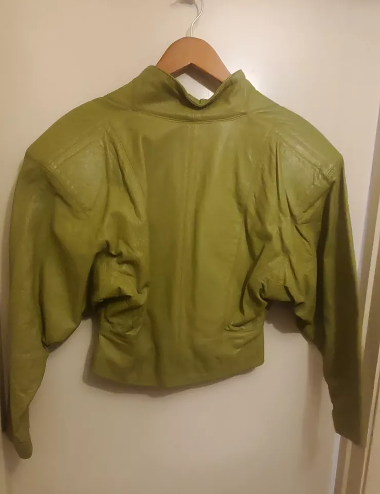 Conjunto de chaqueta y falda Prégo VINTAGE. 100% cuero, excelente estado Foto 2 de 4