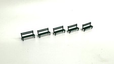 1590DM Set 5 Bancs Type Métal Couleur Vert pour Stations Ecc. Échelle Ho 1 :