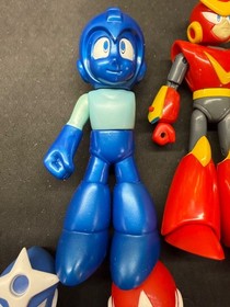 Megaman 2005 Figure Lot Of  8 NES Nintendo capcom vintage
