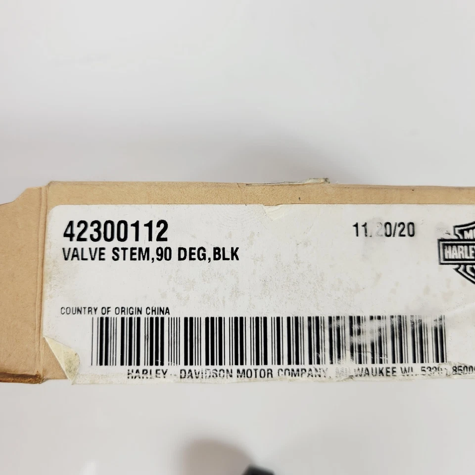 Genuine Harley-Davidson 2020 Touring CVO Black Right Angle Valve Stem 42300112 - Image 3 of 3