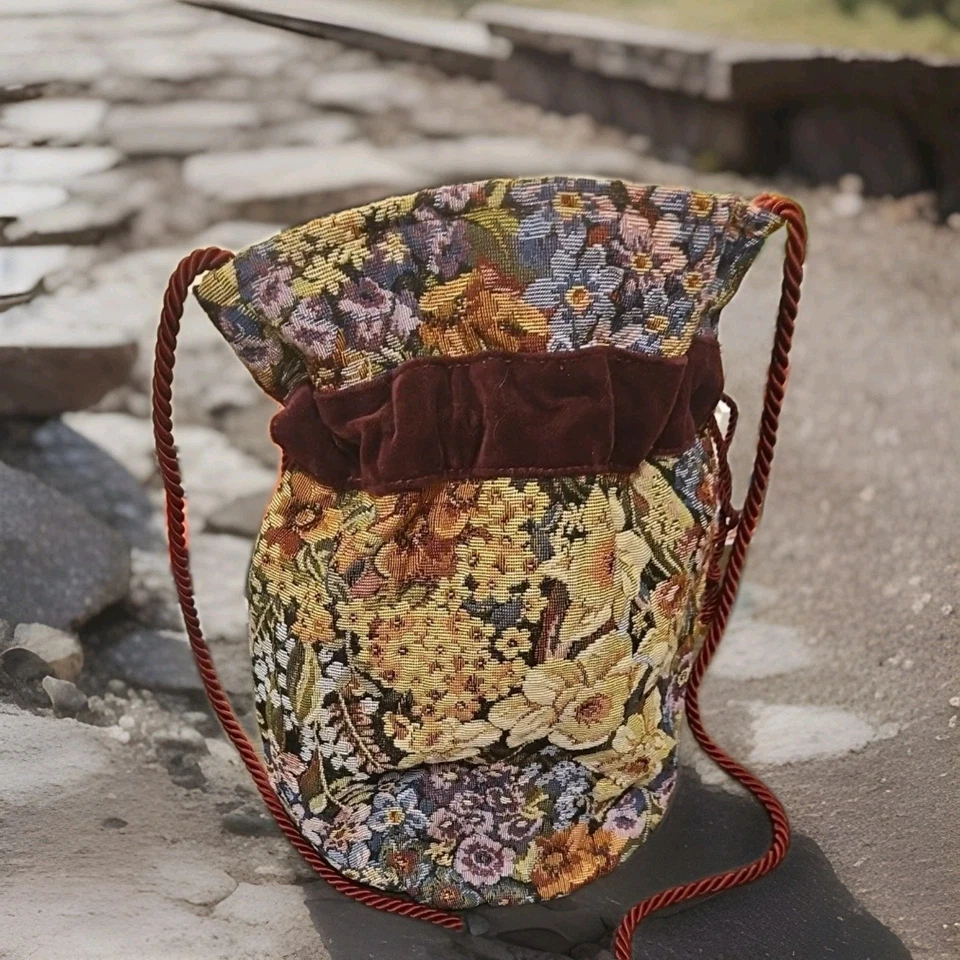 Italian made Floral Tapestry Handbag With Drawstring Closure - Image 3 of 4