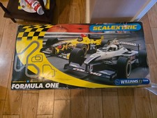SCALEXTRIC FORMULA ONE JORDAN HONDA  F1 v WILLIAMS BMW F1 FW22 - RARE