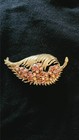 Vintage gold‑tone leaf design adorned w/pink Aurora Borealis rhinestones 50-60s — photo 1