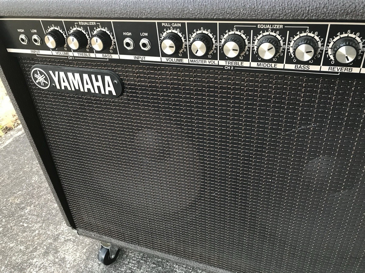 Yamaha JX-series 65D vintage solid state amplifier 2X12 speakers