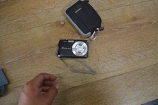 Casio Exilim EX-S5 Digital Camera with Battery   - Works fine NO CHARGER