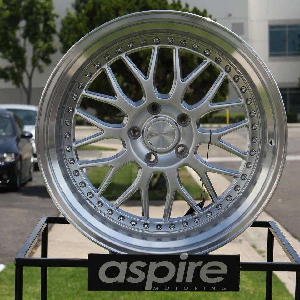 Llanta Hyper Silver One 18x9,5 ESR SR01 SR1 5x114,3 35 72,56 Foto 2 de 4