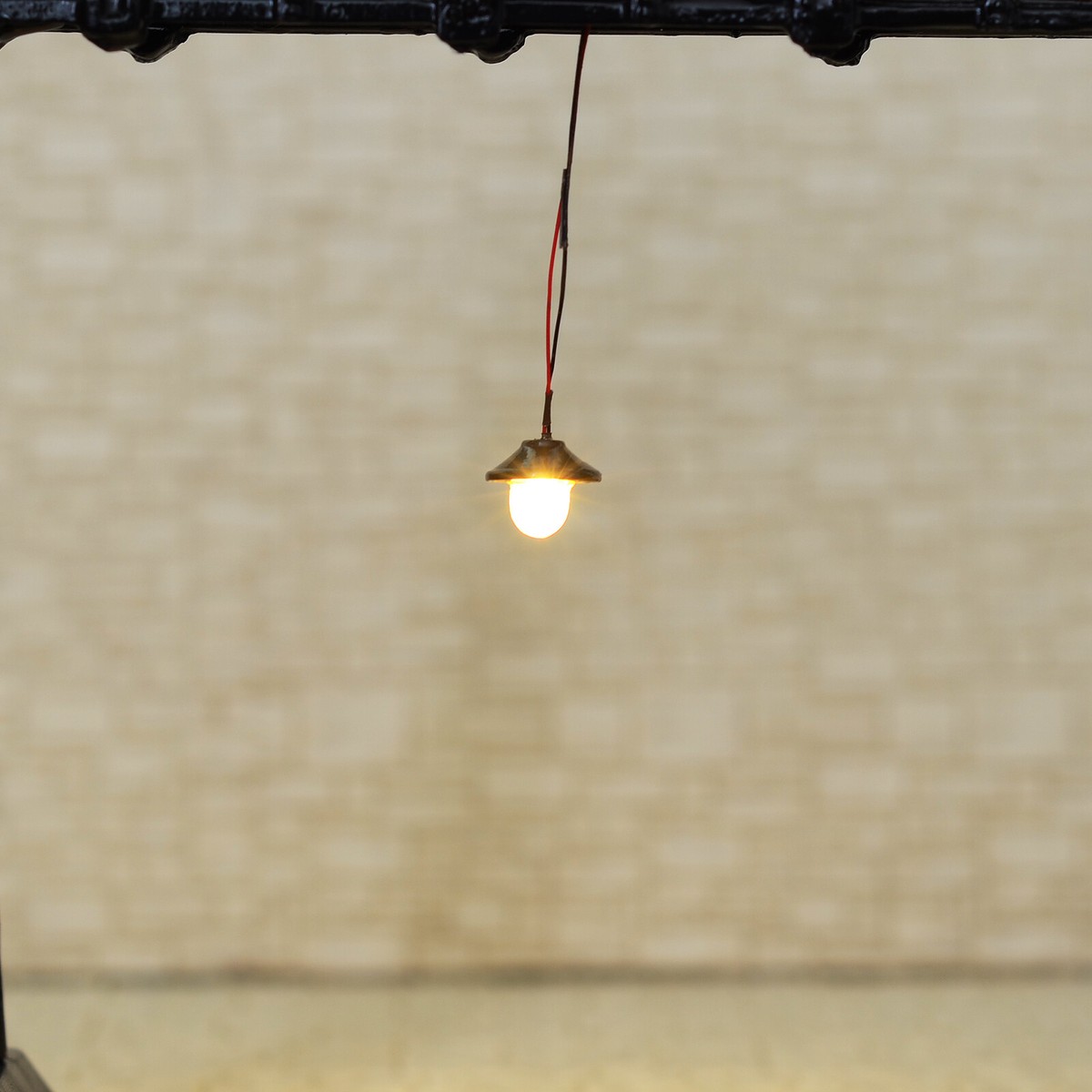 10-Piece OO/HO Scale Street Light Model Kit - Gray Wall Lamp Posts With LED For Train Layouts 13 thumbnail image