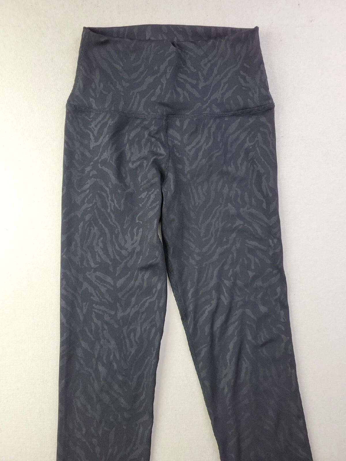 sweaty-betty all day full length tiger print athletic leggings