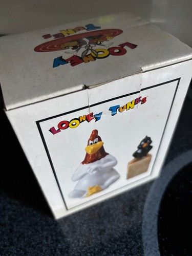 Foghorn Leghorn & Henry Hawk Salt & Pepper Shakers 1993 Looney Tunes