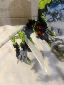 LEGO BIONICLE: Gorast (8695) Missing 1 Piece Manual + Box