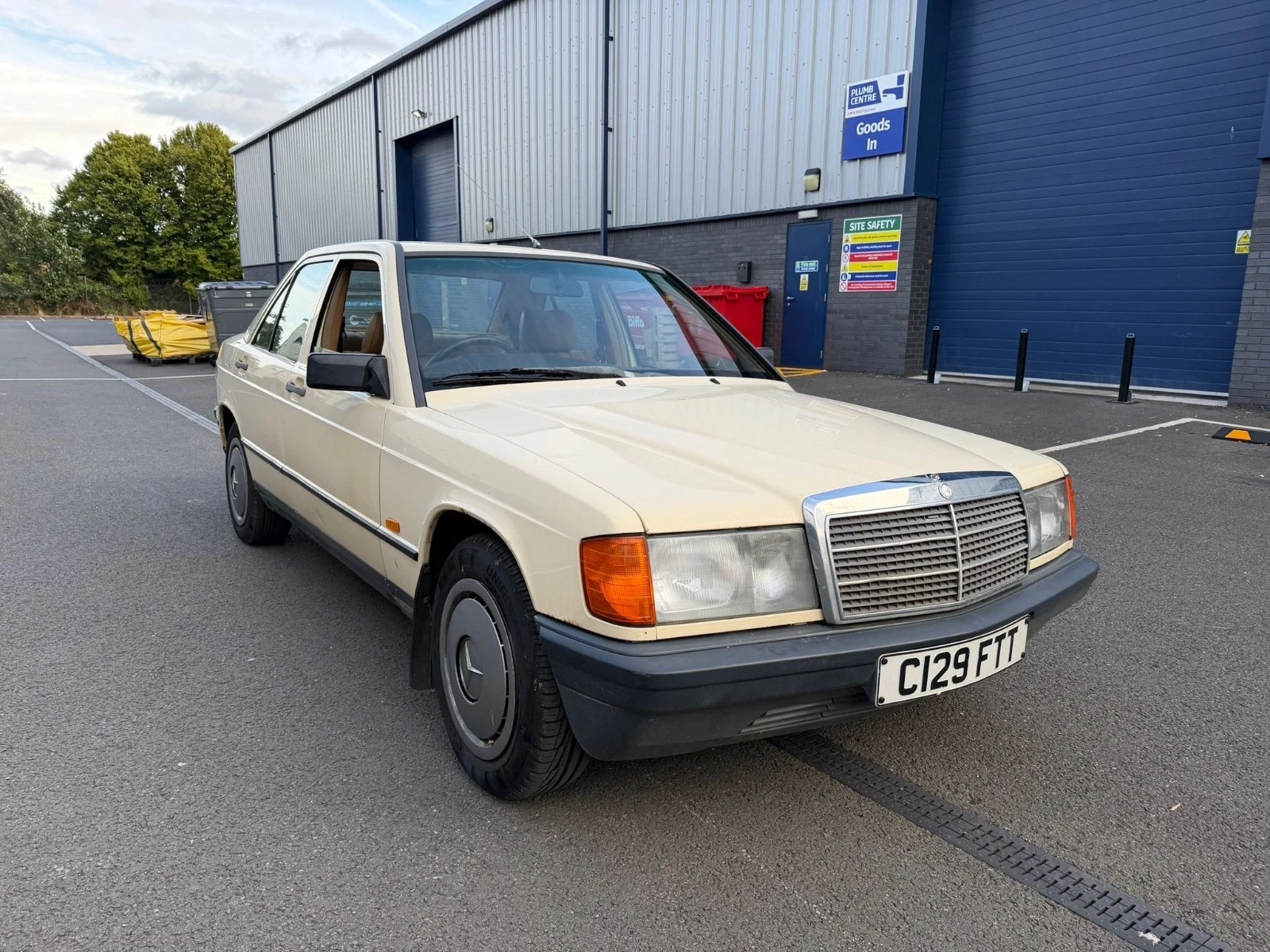 1986 Mercedes Benz 190 2.0