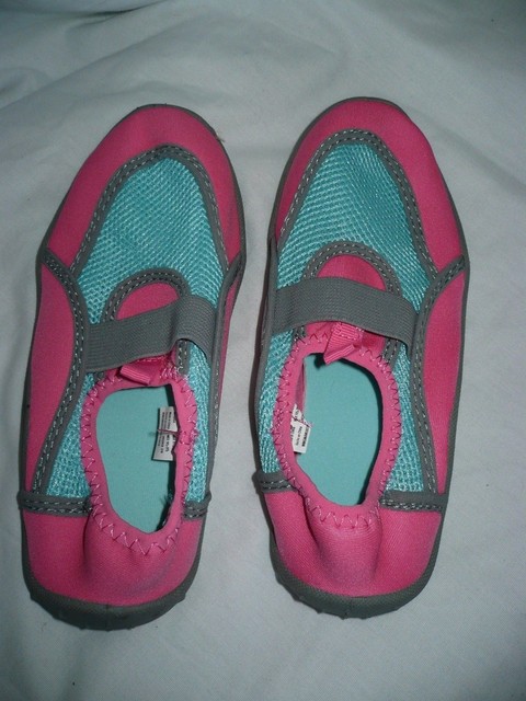 athletic works beach shoes