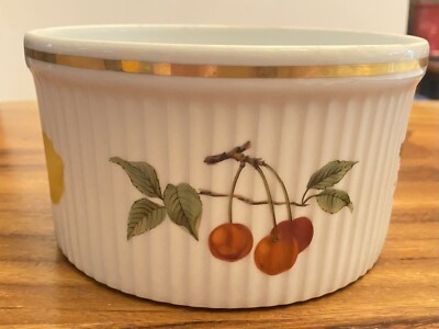 Royal Worcester Evesham 6.75  Round Fluted Souffle Dish ~3.75  Tall Egland
