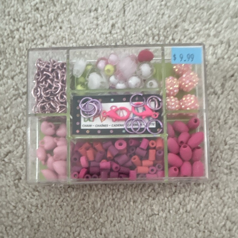 Chain Reaction Pink Parade Jewelry Making Kit Beads & Charms w/ Chain