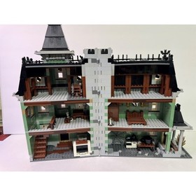 Lego Monster Fighters Haunted House #10228 - see description