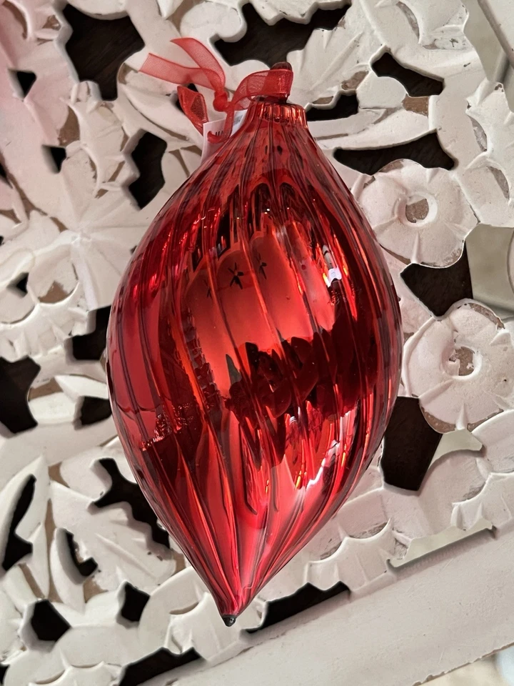 Juego de 6 Adornos de Navidad Puerta Frontal Vidrio Rojo Remolinado NUEVAS Etiquetas 3 Formas Diferentes Foto 3 de 4