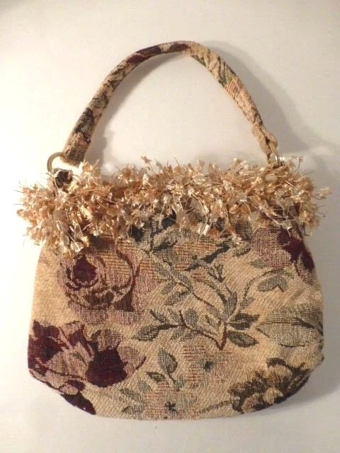 Tela de tapiz floral rosa Pulvermacher Designs, imagen antigua, bolsa con flecos  Foto 4 de 4