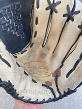 LOUISVILLE SLUGGER Baseball FP1202P GLOVE Leather 12" Right Handed Thrower used