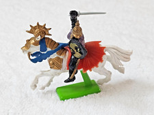 VTG Britains LTD 1971 Deetail Medieval MOUNTED Knight Gold Horse Metal Stand