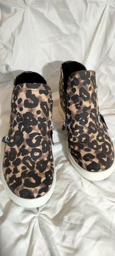 Ankle Bootie Shoes Sz 8M Animal Print Hidden Wedge Leopard Sneaker Madden Girl - Picture 4 of 8