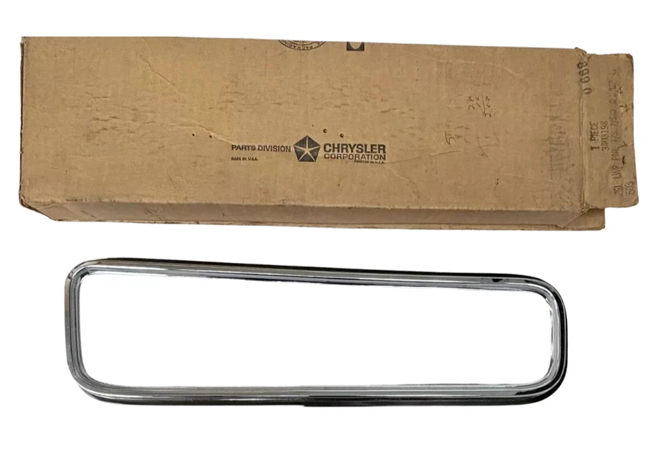 1970 Dodge Coronet Left Driver Side Taillight Lamp Bezel Cover Trim 3403198 NOS. - Image 2 of 4