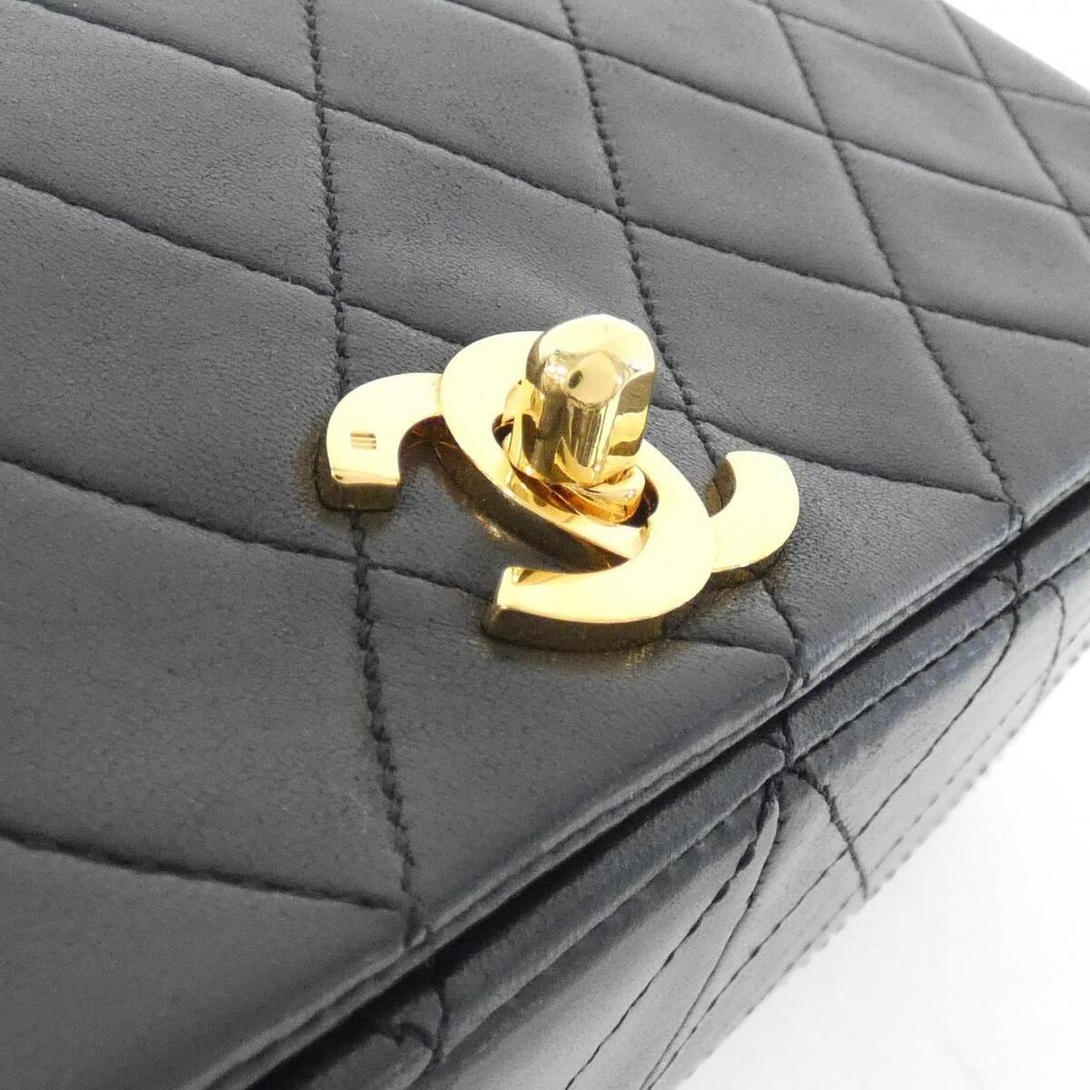 Authentic VINTAGE CHANEL 2500 Shoulder bag #270-003-973-8308 Authentic VINTAGE CHANEL 2500 Shoulder bag #270-003-973-8308