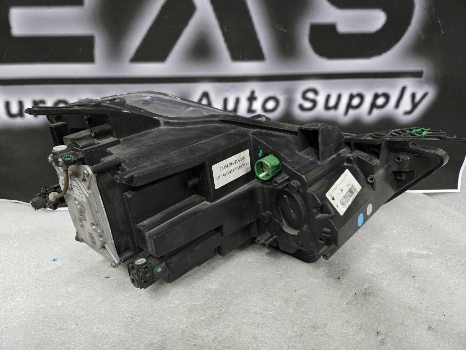 2014-2017 Maserati Ghibli Left LH Driver Xenon HID Headlight OEM 670005476