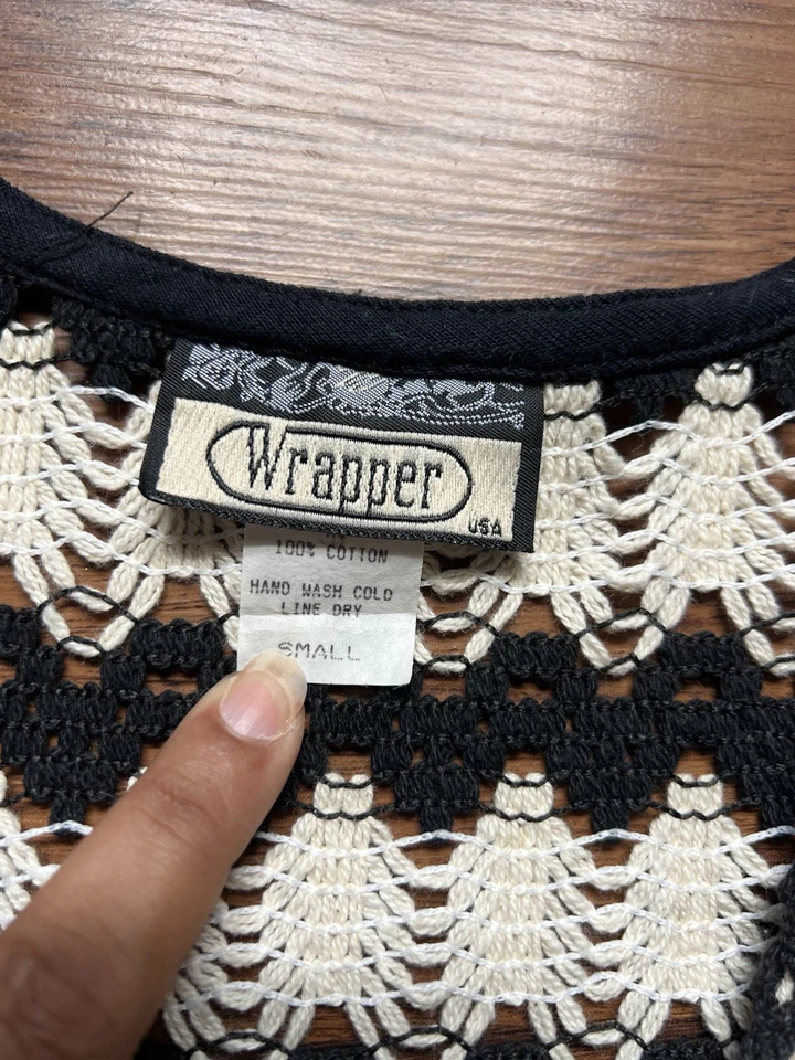 Cárdigan envolvente vintage Y2K top pequeño negro marfil ganchillo hada capricho Foto 4 de 4