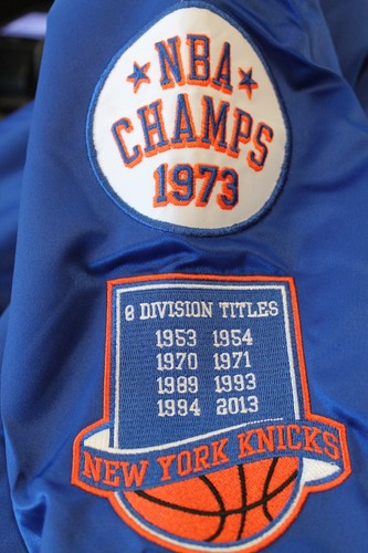 Mitchell And Ness Champcity Heavyweight Satin Jacket New York Knicks Blue Sz. XL - Picture 7 of 8