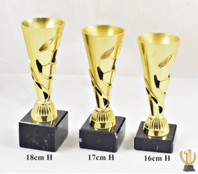 Fußball-Fussball Trophäe als 3er Serie oder Einzeln incl. Wunsch-Beschriftung 