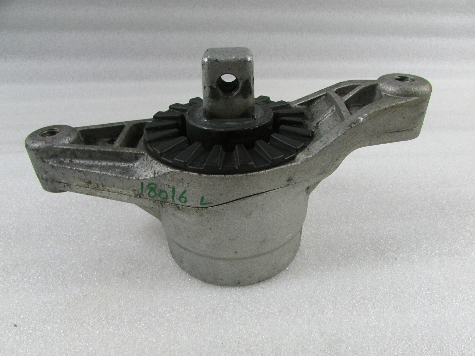 Maserati Ghibli, LH, Left, Engine Mount, Used, P/N 670003629