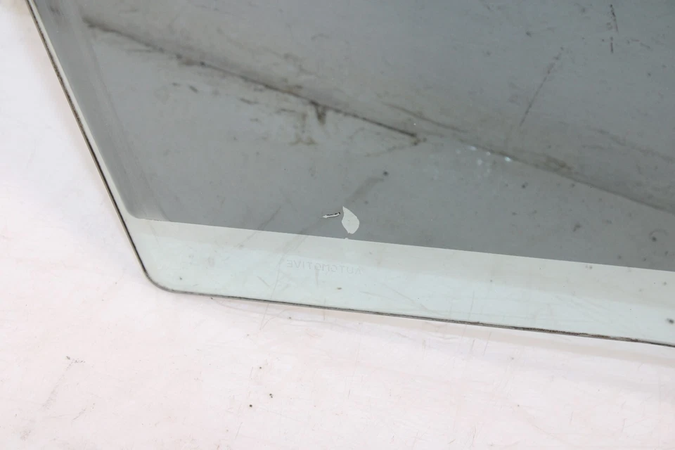 2014 Acura RLX Front Right Door Window Glass OEM KP96 - Image 3 of 4