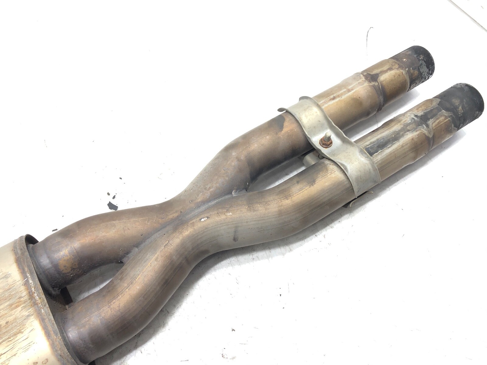2014-2017 MASERATI GHIBLI 3.0L V6 EXHAUST SILENCER RESONATOR ASSEMBLY OEM.
