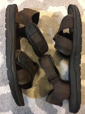 clarks trekking sandals