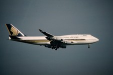 Dia 9V-SMD Boeing 747-400 Singapore Airlines 15.09.93 FRA 35mm gerahmt OP-K12-12